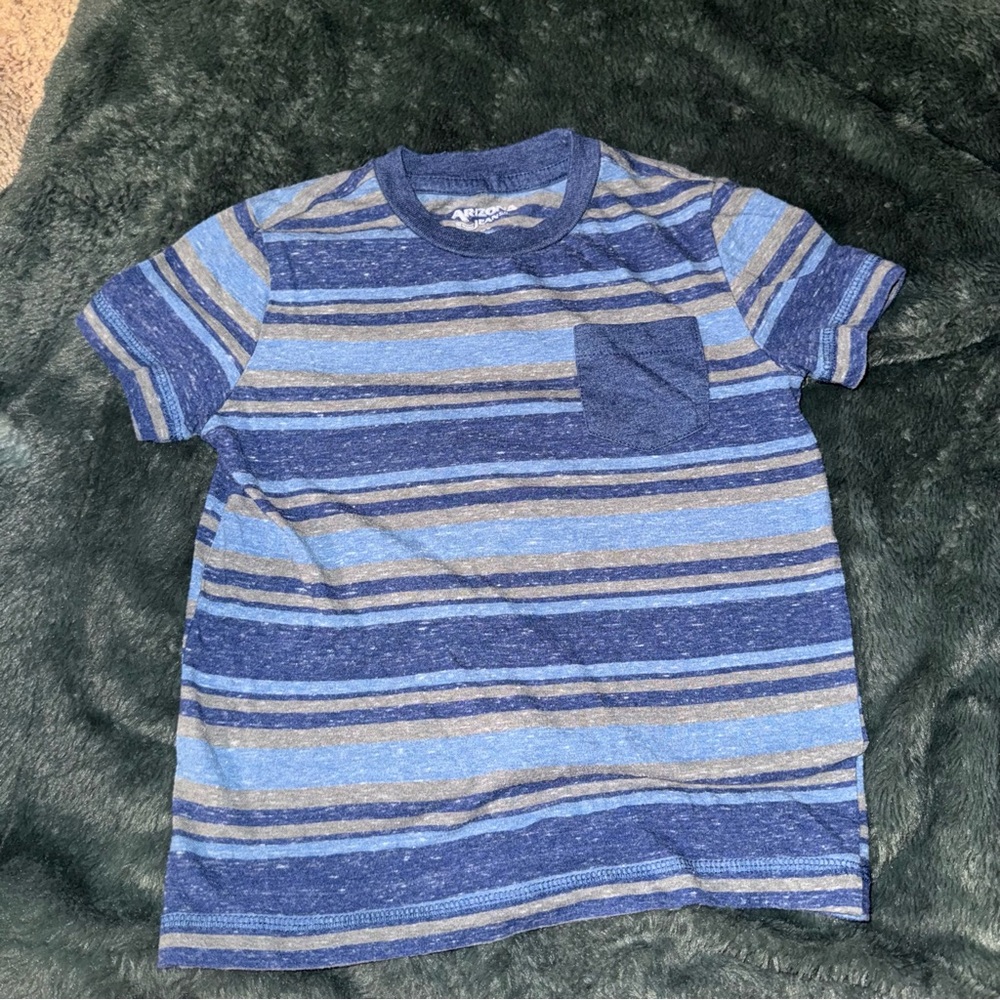BUNDLE set of 6 boys shirts size 5 - Picture 3 of 7